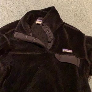 Black Patagonia Pullover
